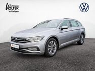 VW Passat Variant, 2.0 TSI Business, Jahr 2022 - Uelzen