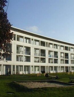 Helle 2-Zimmer-Wohnung mit eigener Terrasse (WBS für 60 qm erforderlich) - Bremen