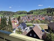 TOPLAGE: Renovierte 3-Zi-Whg. mit traumhaftem Weitblick & großen Balkone zweiseitig, in ruhiger Lage - Ronsberg