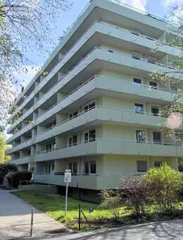 Ohne Käuferprovision - Über 109 qm verfügbare Wfl. - geräumige 3,5-Zimmer-Wohnung Puchheim Bhf. - Puchheim