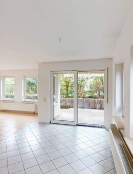 *** Bezugsfrei - Einfamilienhaus mit XXL-Garage und Garten *** - Cleebronn