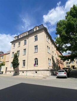 Weimar* Nordvorstadt* großzügige 3 Zimmer-Whg* Tageslichtbad* G-WC* EBK abkaufbar - Weimar