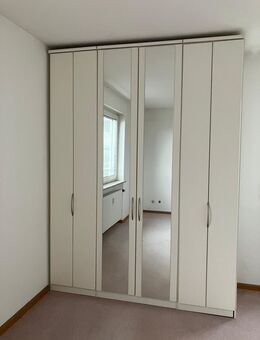 Schwebetüren Schrank mit Spiegel, 3-teilig, weiss, Marke Nolte - Lörrach