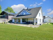 Neuwertig, lichtdurchflutet, modern - Familiendomizil im beliebten Mülheim-Saarn - Mülheim (Ruhr)