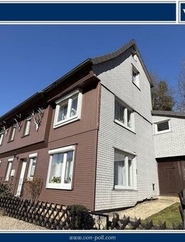 Kleines Einfamilienhaus mit ca. 115 m² Wohnfläche und 540 m² Grundstück am Hang - Langelsheim
