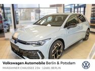 VW Golf, 1.5 l R-Line eTSI, Jahr 2022 - Berlin