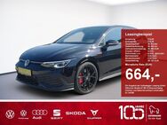 VW Golf, VIII GTI CLUBSPORT BLACK 300PS 19, Jahr 2024 - Waldkraiburg Zentrum