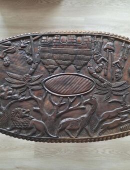 Heute zum Sonderpreis: Handgeschnitzter afrikanischer Massivholz-Tisch - Nürnberg