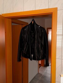 Lederjacke Dame Größe 42 Schwarz Neuwertig - Quakenbrück