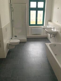 Hochwertige 2 RWE mit großen Balkon in ruhiger Nebenstraße - Görlitz