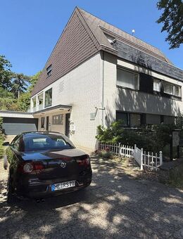 Repräsentative Immobilie:vermietete Praxis und großzügige Wohnung auf 2 Etagen.Sauna,Pool,Balkone - Helmstedt
