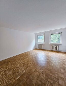 Großzügige 2 Zimmer-Wohnung mit großer Wohnküche und Balkon! Renoviert! - Ludwigshafen (Rhein)