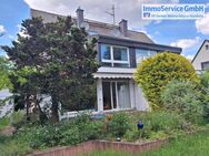 Ruhig gelegene Doppelhaushälfte mit Südterrasse und Garten. - Nürnberg