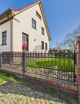 TRAUMHAUS MIT POOL, KAMIN UND CA. 90?M² AUSBAURESERVE - WOHNEN UND ARBEITEN AM SCHEUNENVIERTEL - Kremmen
