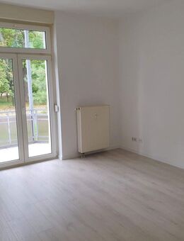 Schöne 2 RW im EG mit Balkon im Fliegerstädtchen - Merseburg