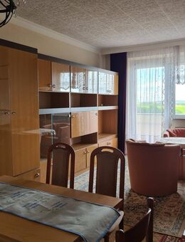 Verkaufe eine teilmöblierte Wohnung im Dachgeschoss, mit Balkon, Stellplatz und Kellerabteil - Herrnhut Zentrum