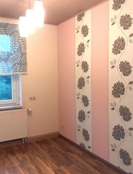 SCHÖNE 5-Raum-Wohnung 1.OG - 109 qm - Nähe Augustusburg, viele Abstellräume, Garten, Garage - Leubsdorf (Sachsen)