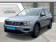 VW Tiguan, 2.0 TDI Allspace Comfortline Delle Seitenteil hinten links, Jahr 2021 - Traunreut