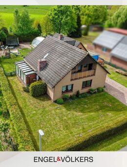 Einfamilienhaus mit Garage & Außenpool in ruhiger Lage - Hesel