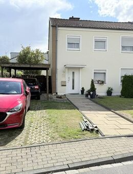schönes, ruhig, aber zentral gelegenes Einfamilienhaus mit Garten und Carport zu verkaufen - Grevenbroich