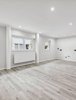 Leerstehende 5-Zimmer-Wohnung in zentraler Nürnberger Lage - Nürnberg