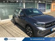 VW T-Cross, 1.5 TSI R-Line, Jahr 2024 - Grimmen