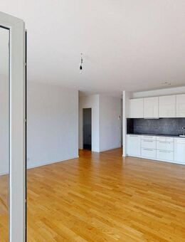 Großer Balkon in den Innenhof! 2-Zimmer-Wohnung in Sachsenhausen - Frankfurt (Main)