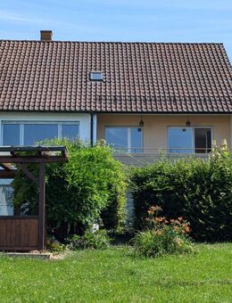 Schmuckes Einfamilienhaus mit Garten und Baugrund - Illingen (Baden-Württemberg)