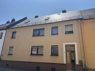 Kompaktes Stadthaus in zentraler Lage - Selbitz