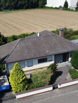Winkelbungalow mit Ausbaureserve und XXL-Grundstück in attraktiver Feldrandlage -Senden-Witzighausen - Senden (Bayern)