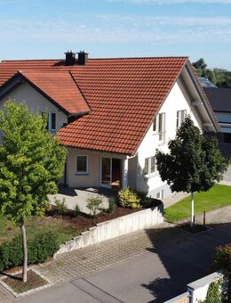 Gepflegtes und bezugsfreies Einfamilienhaus als DHH mit Garage - für den Käufer provisionsfrei! - Meißenheim
