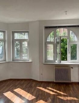 4-Zimmer-Stadtwohnung. Neu renoviert . Innenstadt-Lage. Bezug ab sofort . Keine Haustiere . - Villingen-Schwenningen