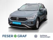 VW T-Roc, 1.0 TSI Life, Jahr 2024 - Forchheim (Bayern)