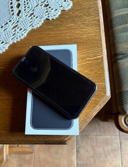 Iphone 11mit 64 GB in Space Grey , gepflegter Zustand - Bochum