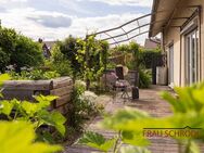 Attraktives Familienhaus mit separater Einliegerwohnung und romantischem Garten in Ehingen - Mühlhausen-Ehingen