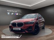 BMW X1, xDrive25e Sport Line DA Panodach, Jahr 2021 - Pirna