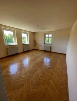 Großzügige 3–4-Raum-Wohnung in Chemnitz – Zentrums- & Stadtpark-Nähe – Dachgeschoss mit Ausblick – ideal für Selbstausbau - Chemnitz