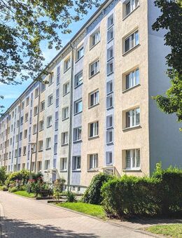 reduziert- Charmante 4-Zimmer-Wohnung mit Potenzial - gestalten Sie Ihr neues Zuhause! - Neukieritzsch