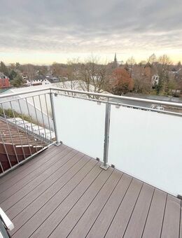 Blick über Düsternbrook - schöne 3-Zimmer-ETW mit Dachloggia - Kiel