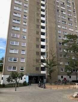 Geräumige 3-Zimmer-Wohnung in Darmstadt-Kranichstein - Darmstadt