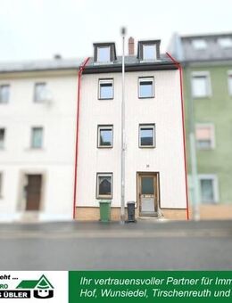 Sanierungsbedürftiges Reihenmittelhaus - Selb