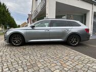 Skoda Superb Combi Ambition y iV-AHK+NAVI+DCC+KESSY - Velten