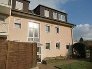 Wohnung mit eigenem privaten Garten und Terrasse! Freundliche 3,5 Räume im EG mit Fensterbad • Einbauküche • 62m² Wfl. im gepflegten 6-Familien-Haus - Dorsten