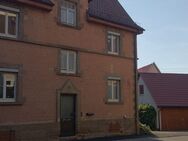 Gepflegte 3-Raum-Wohnung mit Balkon und Einbauküche in Untergruppenbach Teilort Unterheinriet - Untergruppenbach