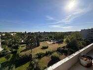 BEZUGSFREI - Sonnige Wohnung mit traumhaftem Weitblick ins Grüne - Berlin