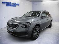 Skoda Kamiq 1.0 TSI DSG Tour RFK NAVI LED ACC SHZ ALU - Freiburg (Breisgau)