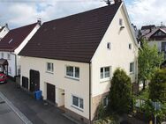 Ehemaliges Bauernhaus mit großer Garage und voller Möglichkeiten für Handwerker und Familien - Meßstetten