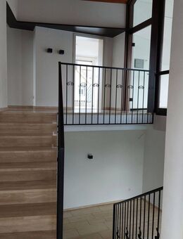 PROV.-FREI ! EXKLUSIVES PENTHOUSE IN FORM EINER DHH/RH , 4 Z., 4 Balkone, AUFZUG, GARAGE..UVM. in BEVORZUGTER LAGE +++ - Hagen (Stadt der FernUniversität)