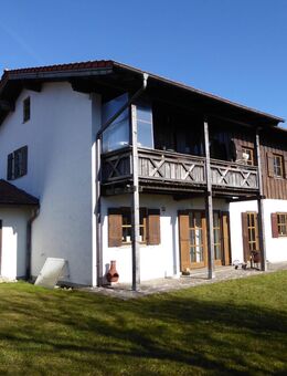 Bieten ein sehr solides 2 - Familien Wohnhaus in bester Lage von Waging am See zum Kauf an ! - Waging (See)