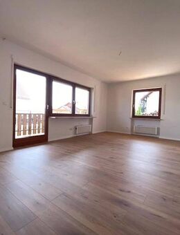 Große EG Wohnung mit 3 Schlafzimmern und Terrasse - Schlüsselfeld